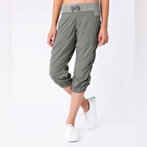 Ivivva Live to Move Gray Studio Crop Pant Girls 14